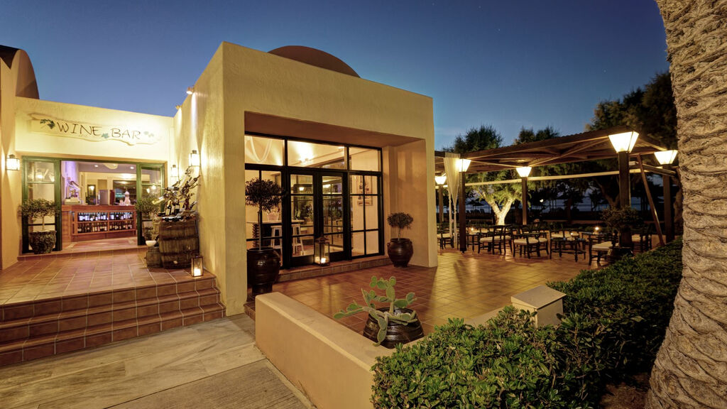 Anissa Beach Village