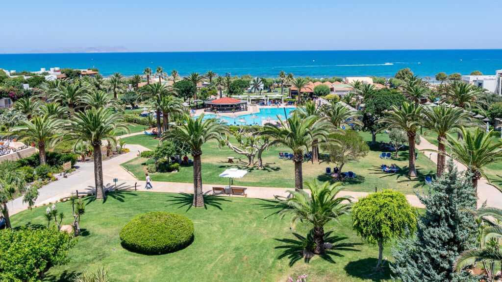 Anissa Beach Village