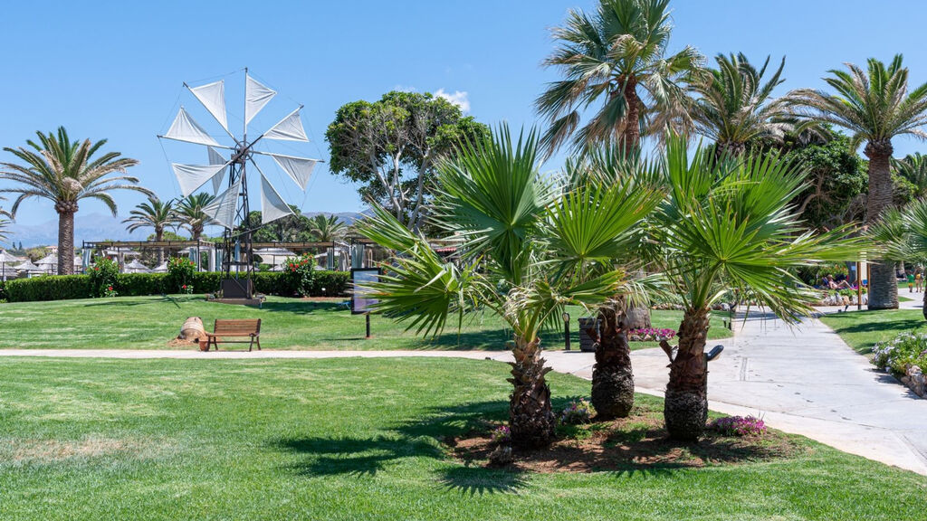 Anissa Beach Village