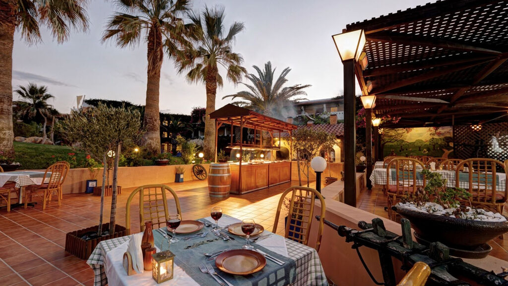 Anissa Beach Village