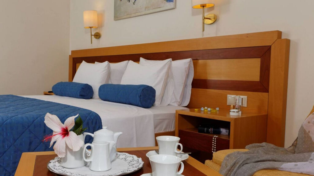 Anissa Beach Village