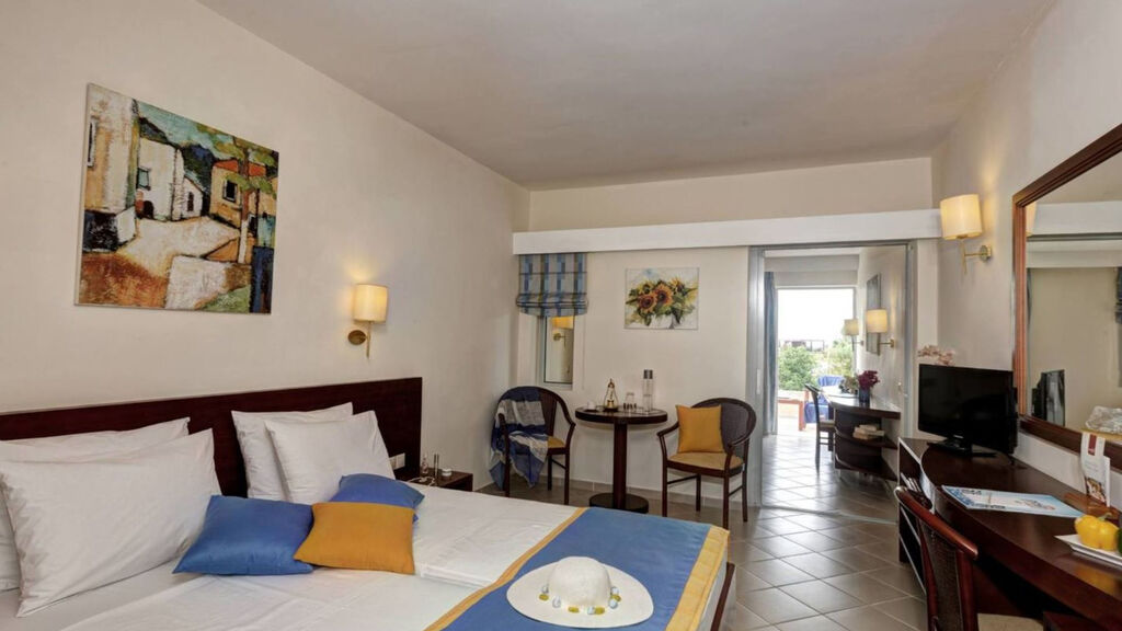 Anissa Beach Village