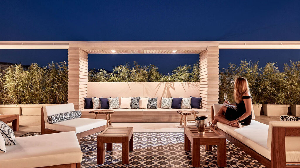 Antigon Urban Chic Hotel