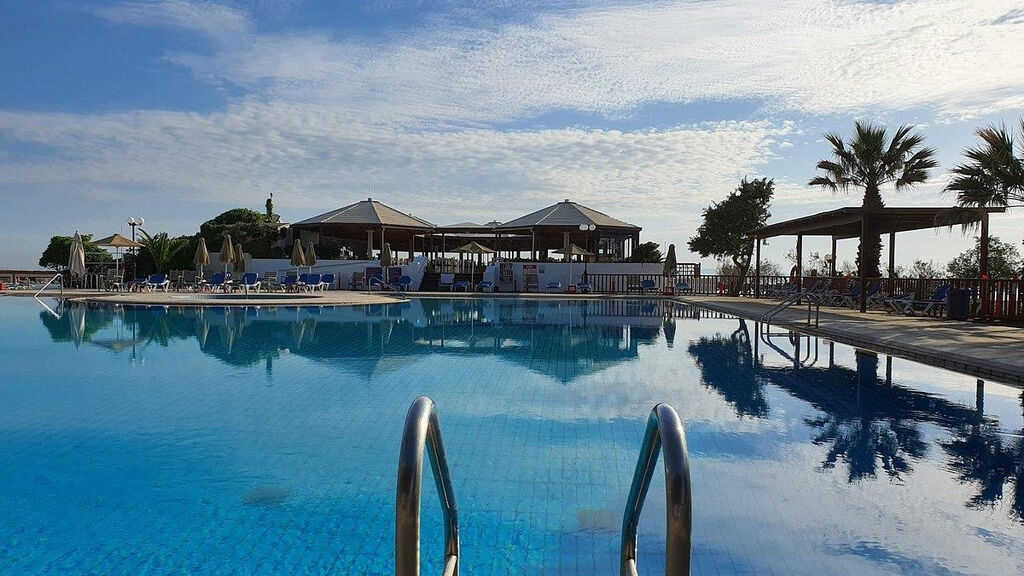 Apollonia Beach Resort & Spa