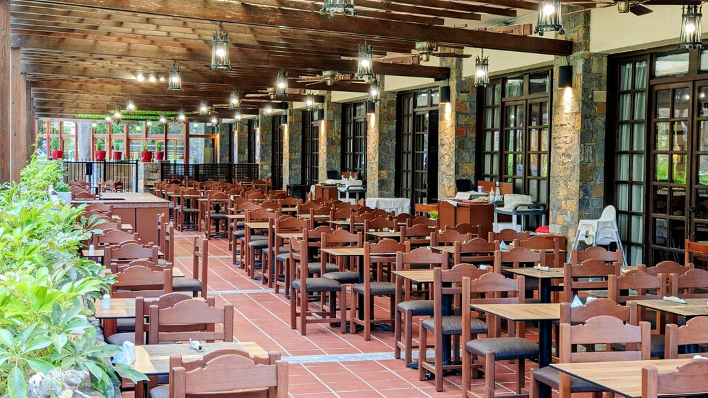 Apollonia Beach Resort & Spa