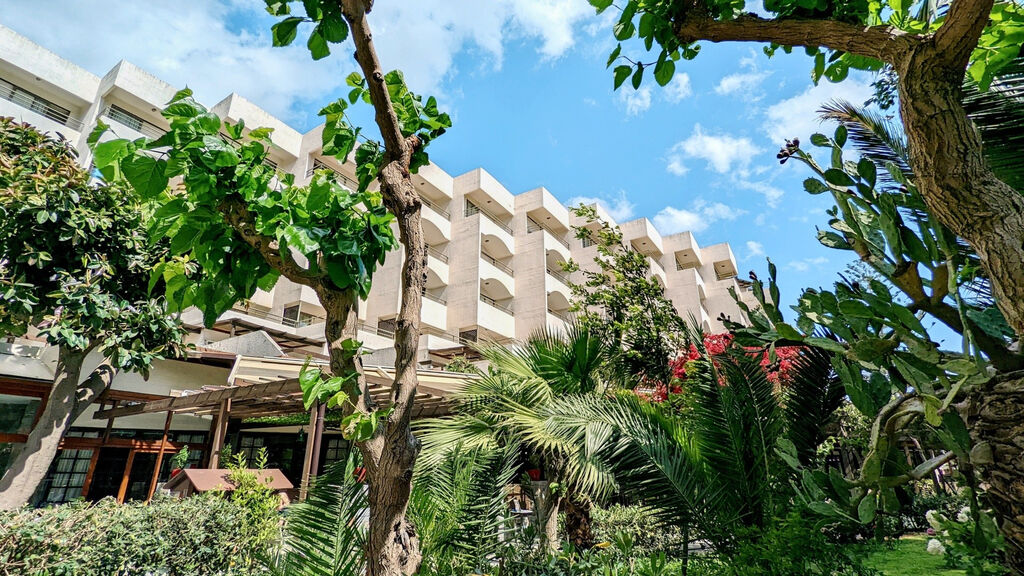 Apollonia Beach Resort & Spa