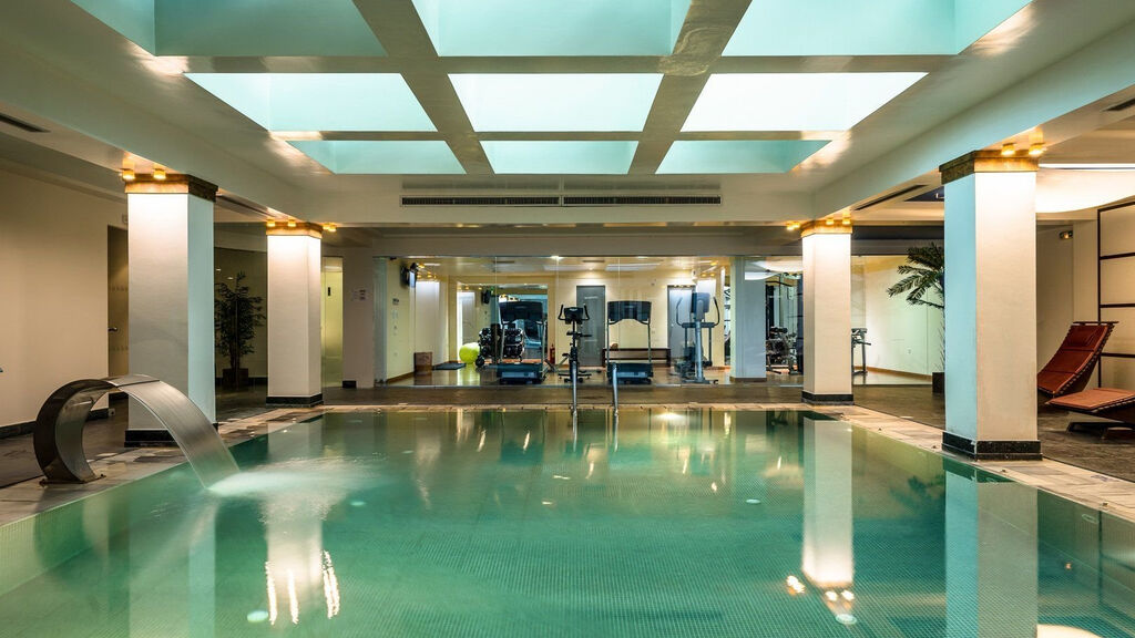 Apostolata Island Resort & Spa