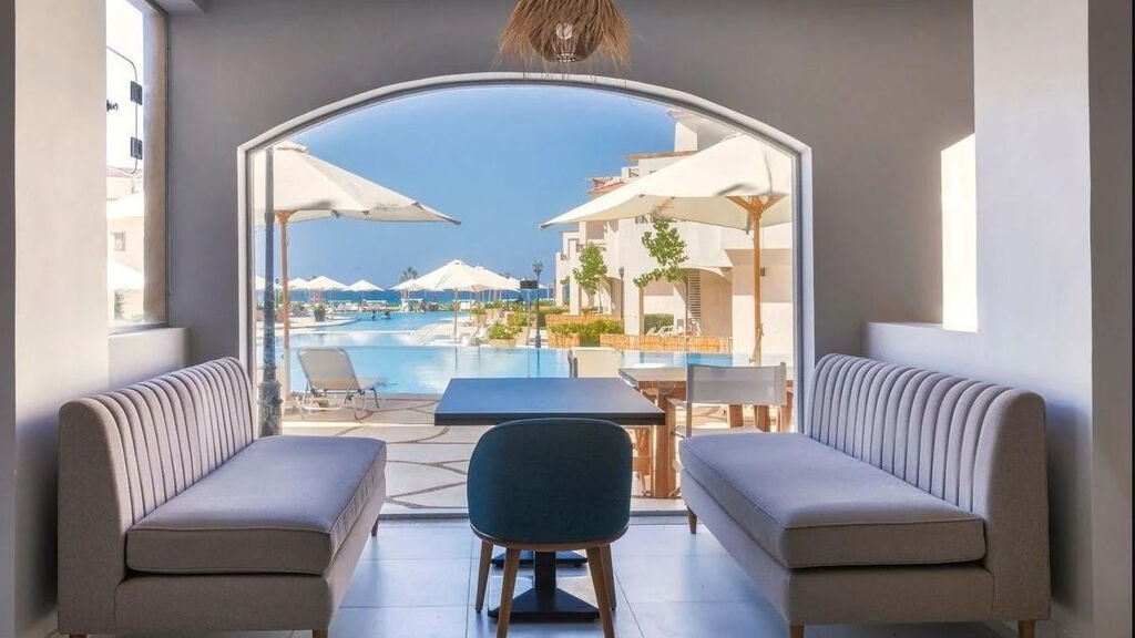 Aqua Heneish Beach Resort