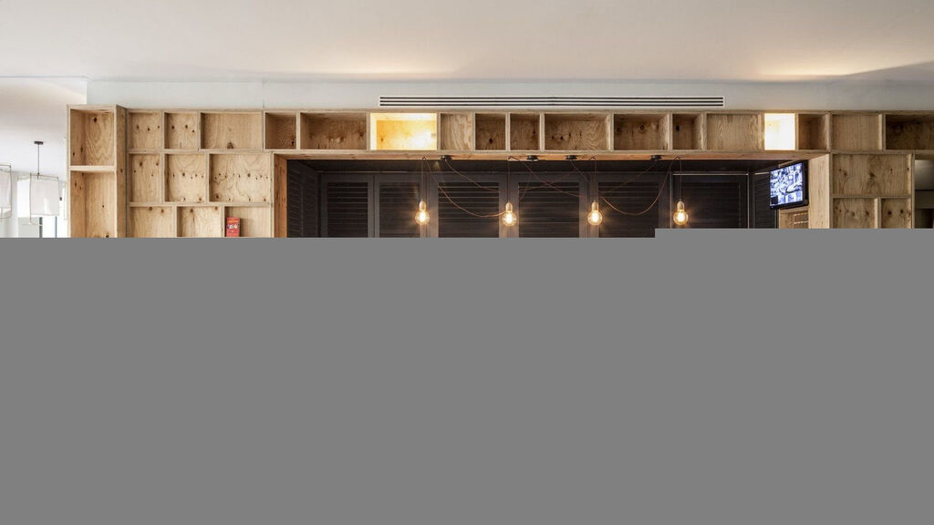 Aqua Hotel Bertran Park