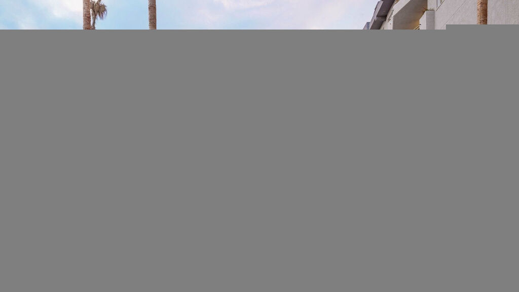 Aqua Hotel The Breeze