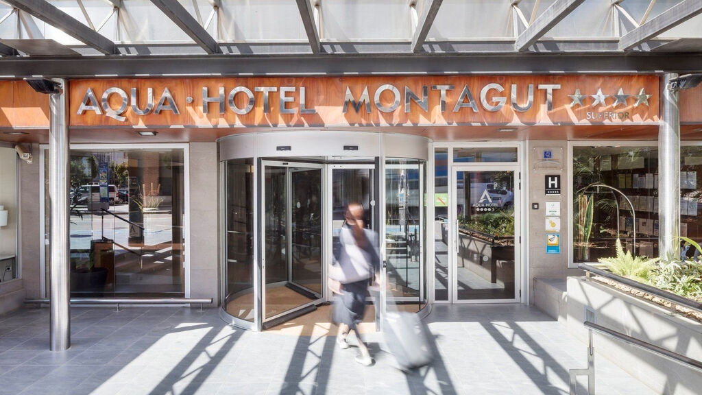 Aqua Hotel The Breeze