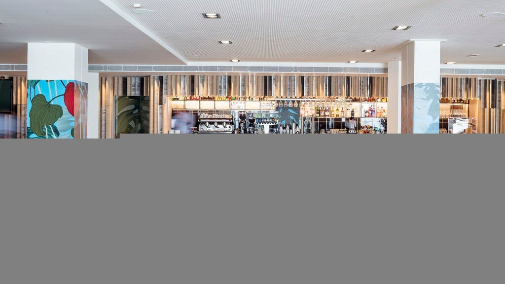 Aqua Hotel The Breeze