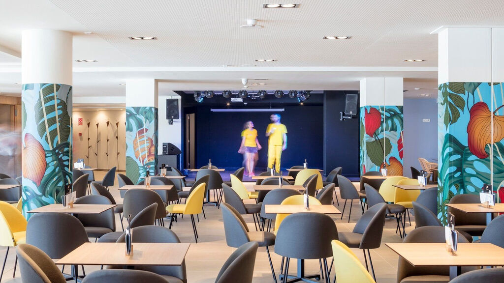 Aqua Hotel The Breeze