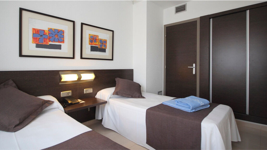 Aqua Hotel The Breeze