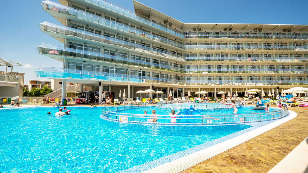 Aqua Nevis Clubhotel