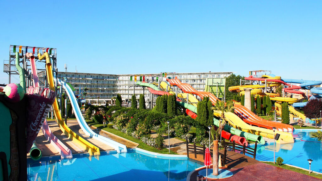 Aqua Nevis Clubhotel