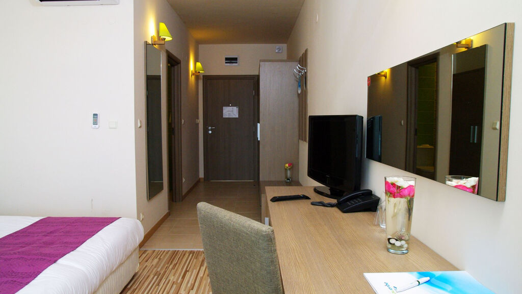 Aqua Nevis Clubhotel