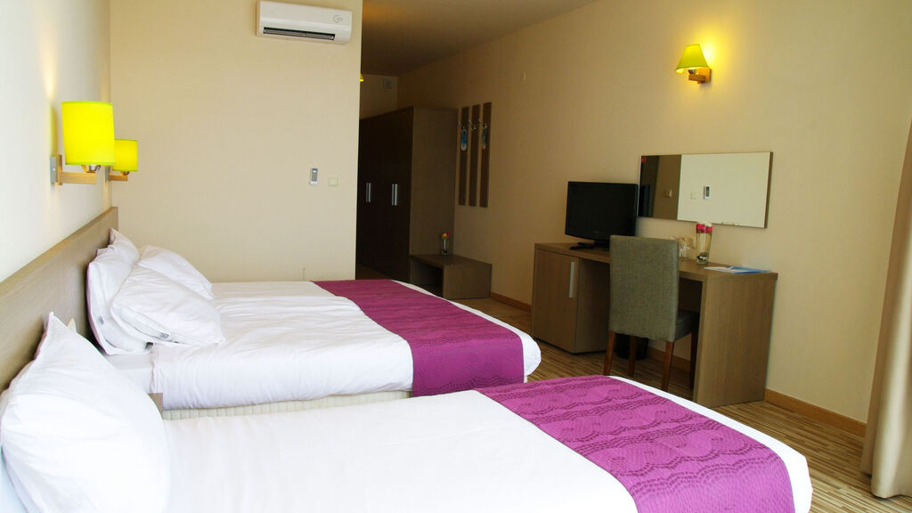 Aqua Nevis Clubhotel