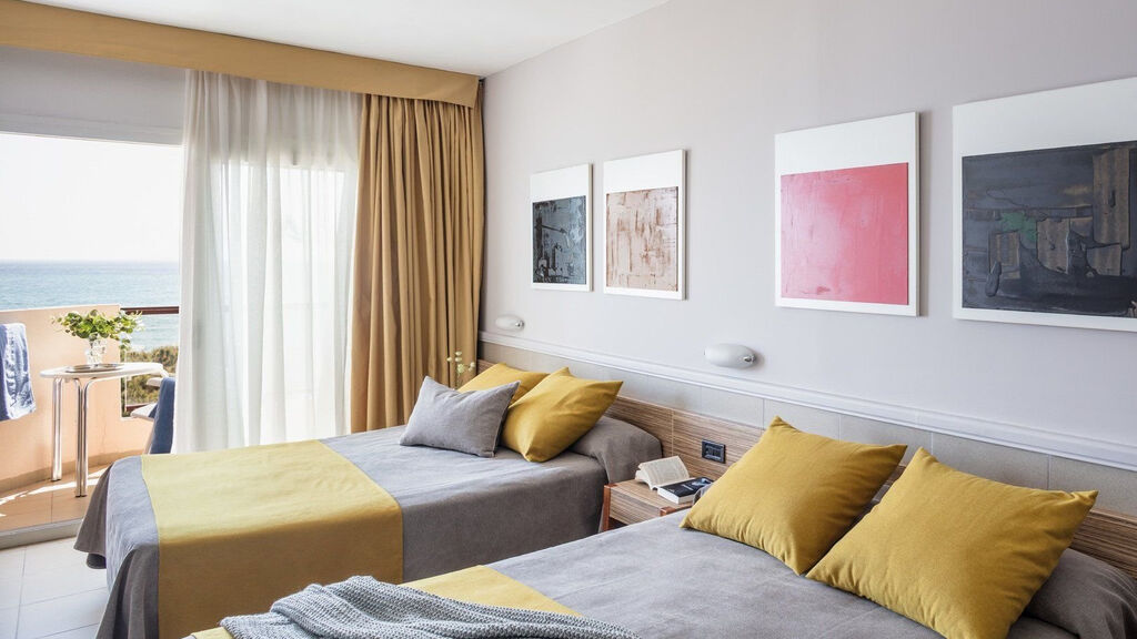 Aqua Promenade & Spa