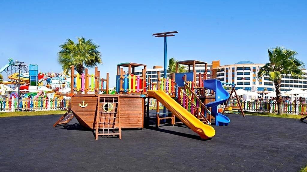 Aquasis Deluxe Resort and Spa