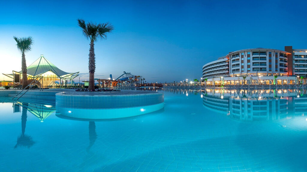 Aquasis Deluxe Resort