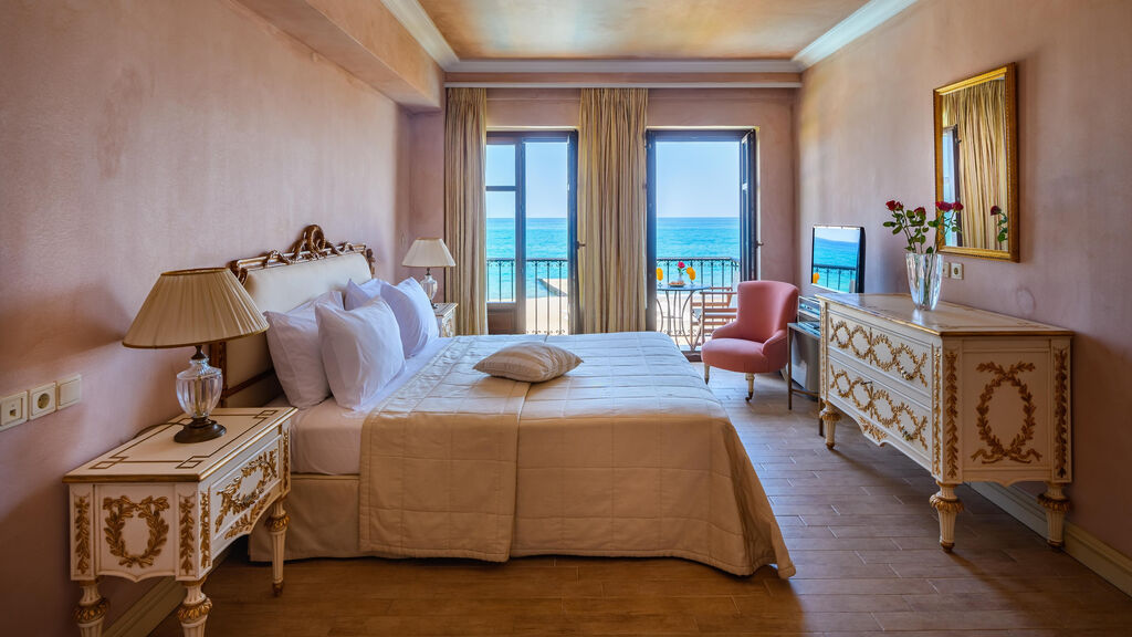 Aquila Rithymna Beach
