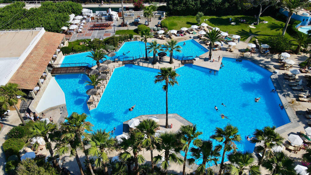Aquila Rithymna Beach