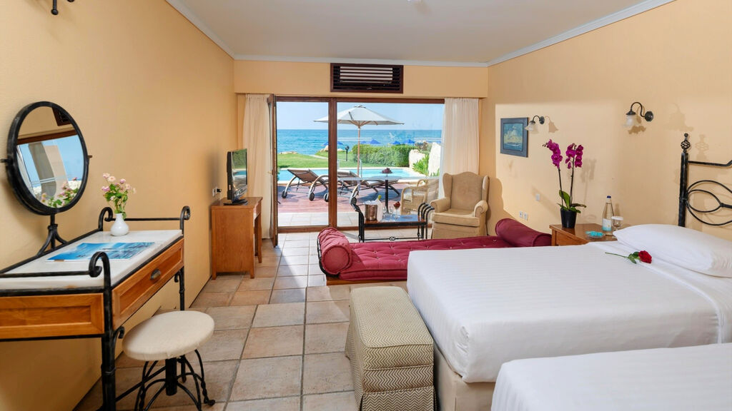 Aquila Rithymna Beach