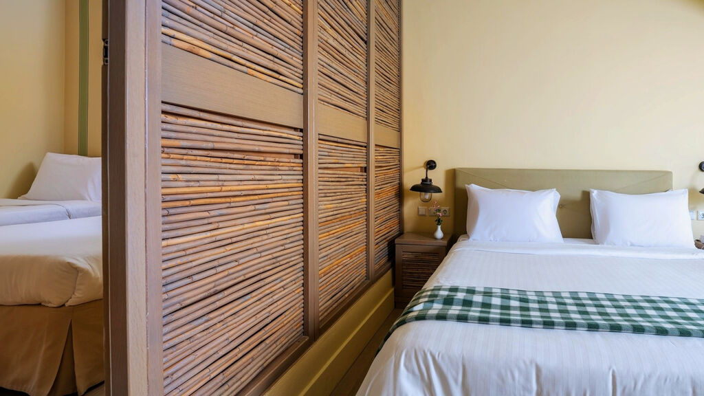 Aquila Rithymna Beach