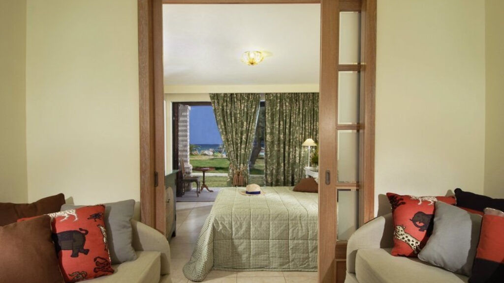 Aquila Rithymna Beach