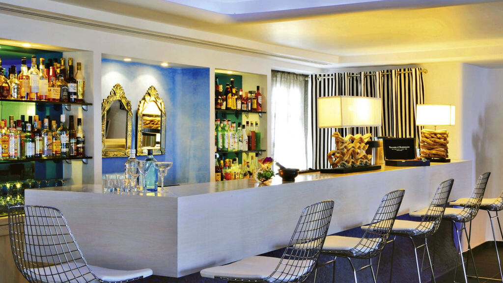 Aressana Spa Hotel & Suites