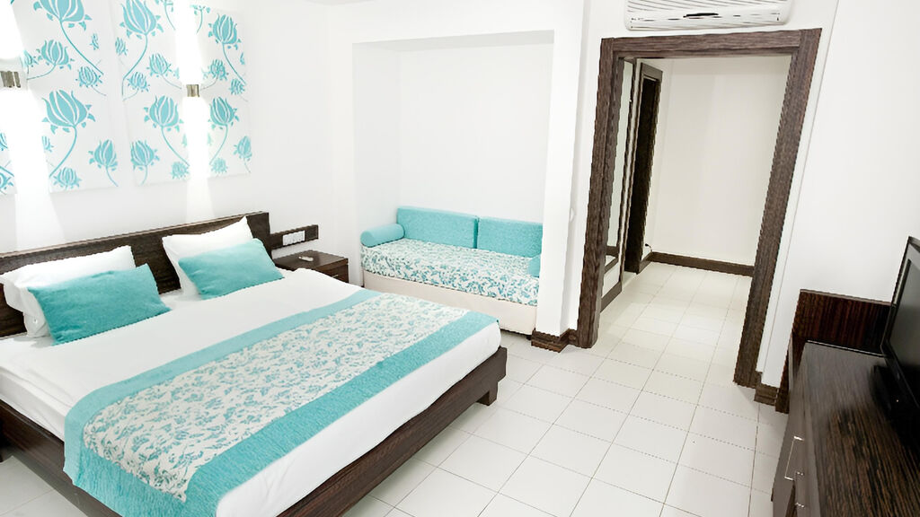 Aria Claros Beach and Spa
