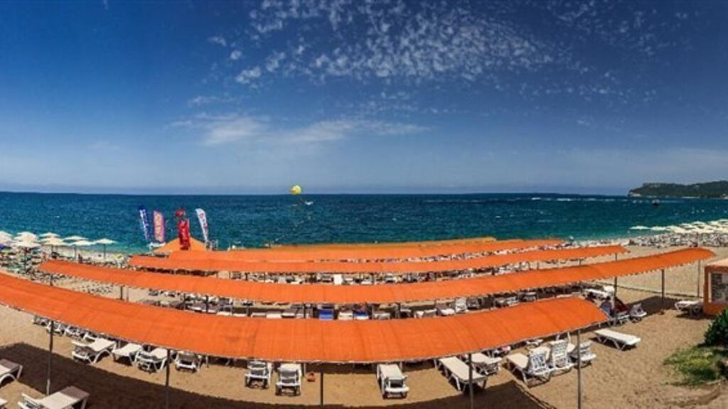 Arma´S Resort