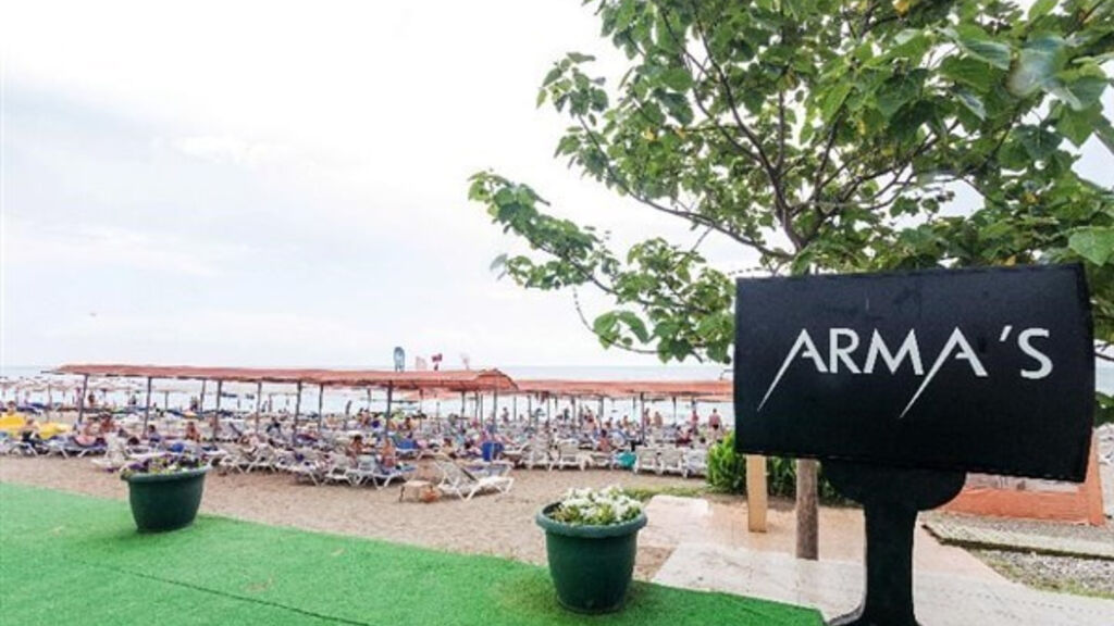 Arma´S Resort