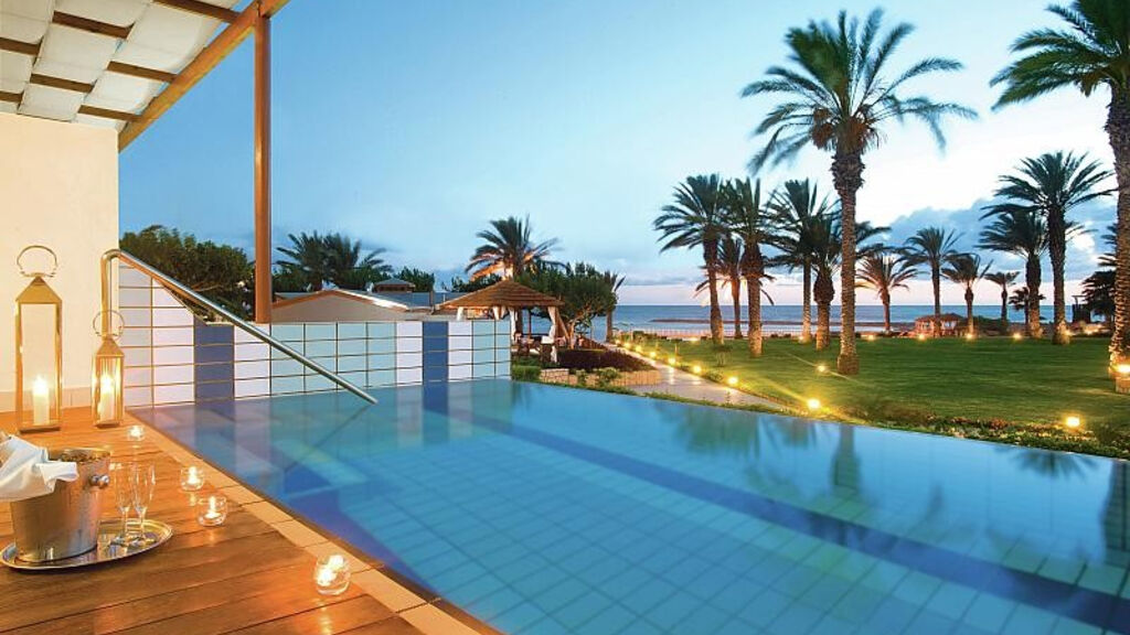 Asimina Suites