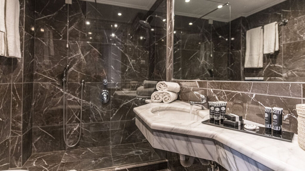 Athenian Riviera Hotel & Suites