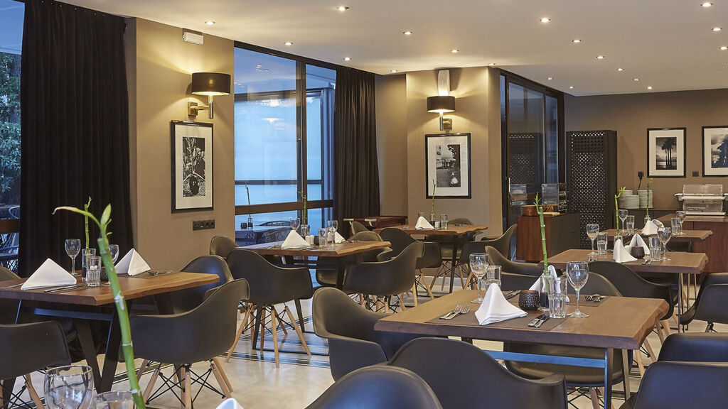 Athenian Riviera Hotel & Suites