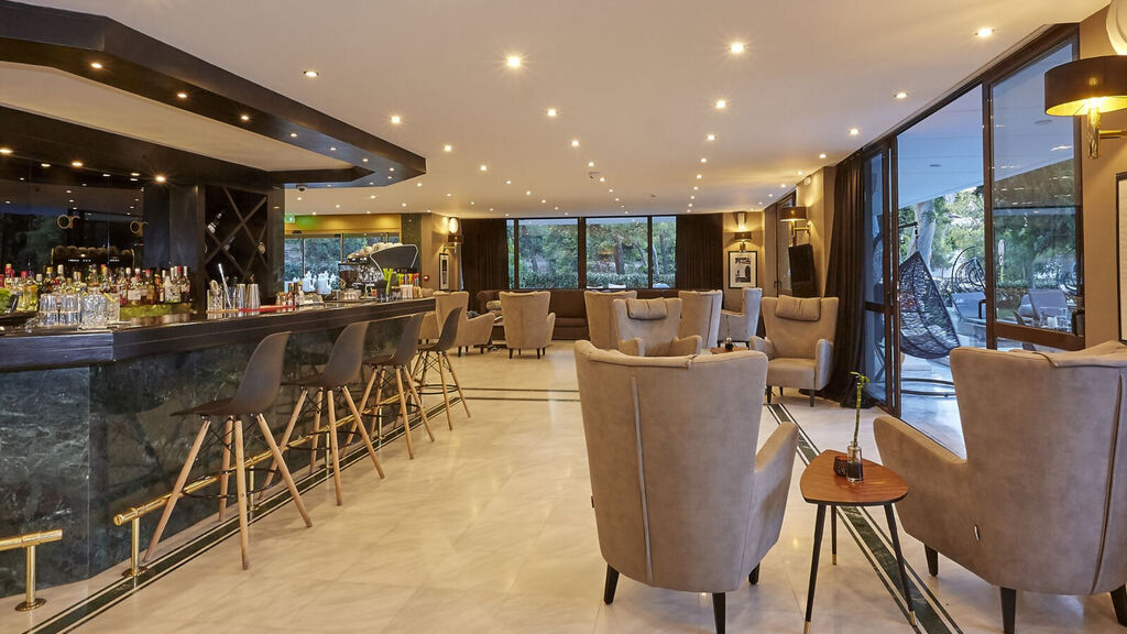 Athenian Riviera Hotel & Suites