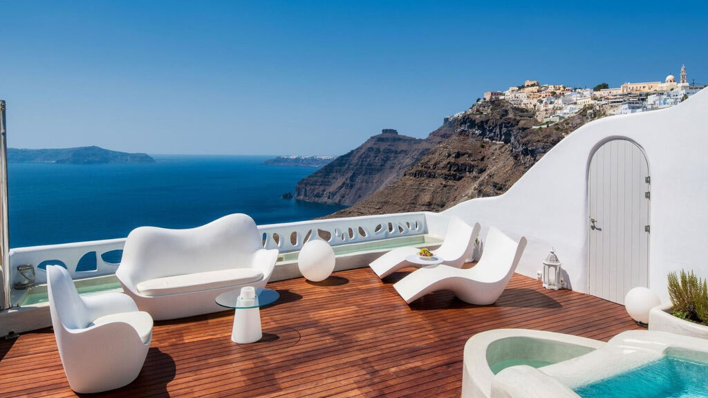 Athina Luxury Suites