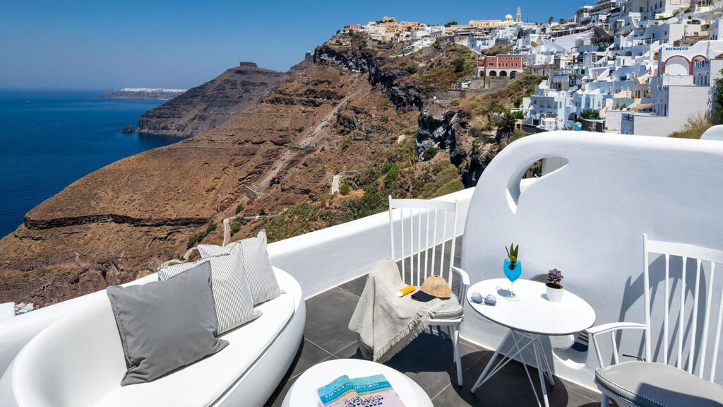 Athina Luxury Suites