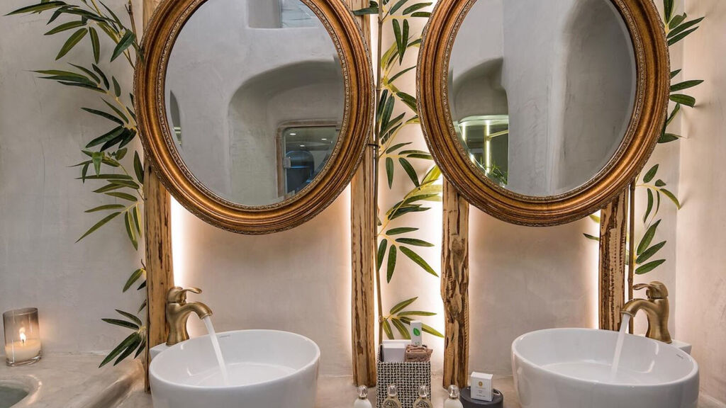 Athina Luxury Suites