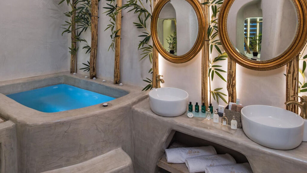 Athina Luxury Suites