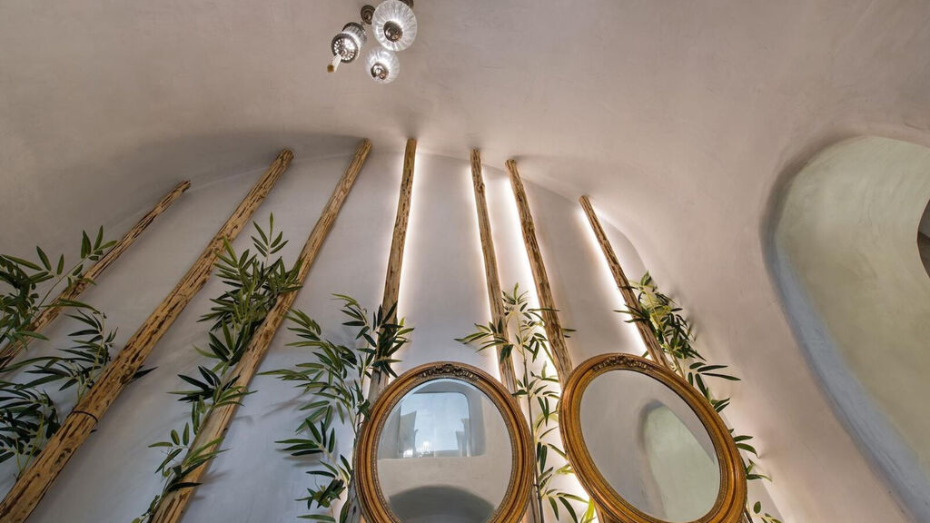 Athina Luxury Suites