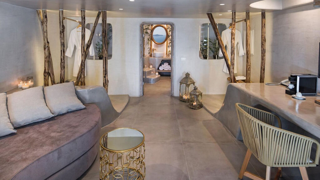 Athina Luxury Suites