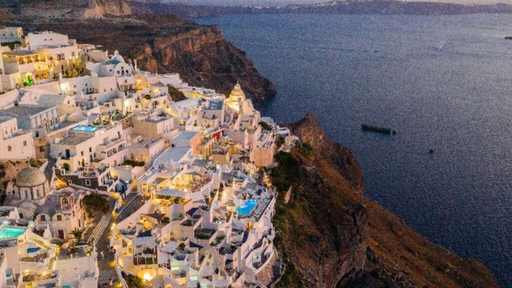 Athina Luxury Suites