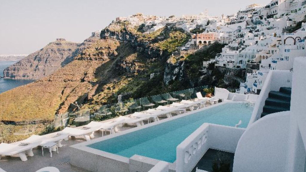 Athina Luxury Suites