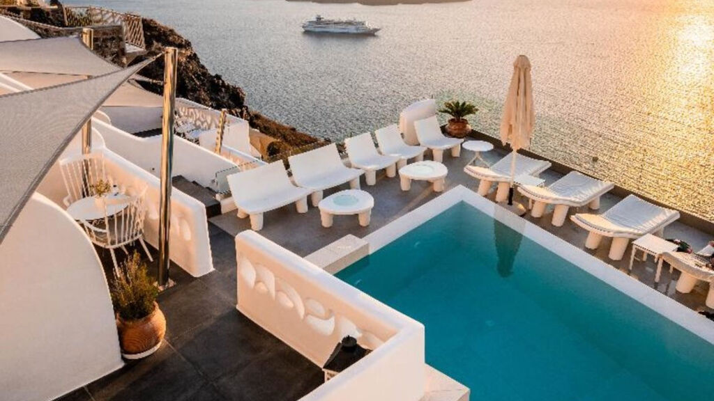 Athina Luxury Suites