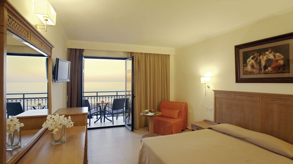 Atlantis Beach Hotel