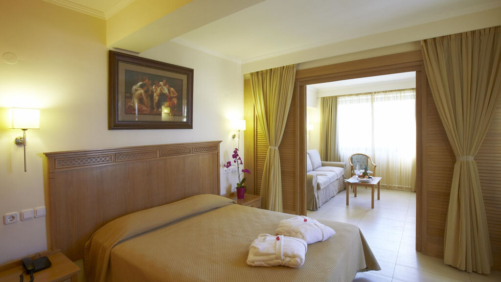 Atlantis Beach Hotel