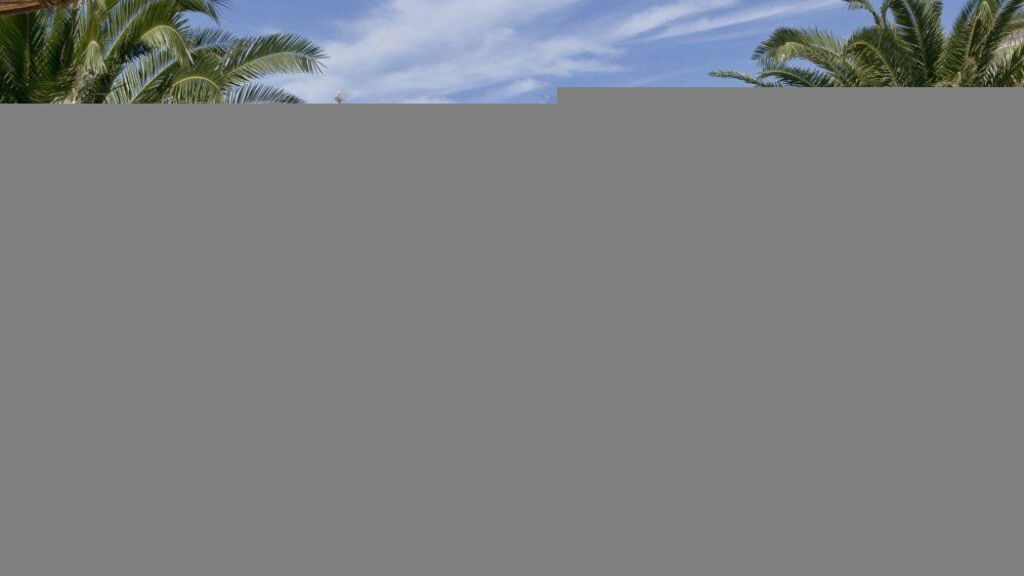 Atlantis Beach Villa